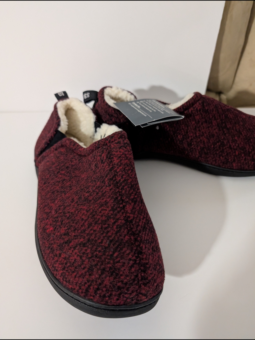 Cozy Men’s Slip-On Slippers - Burgundy Size 11-12